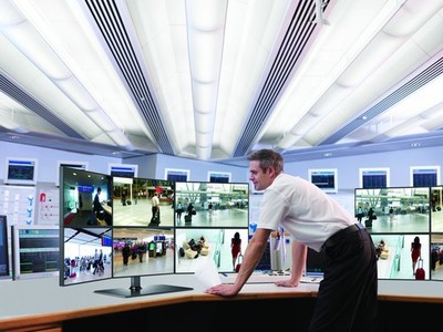 多屏拼接解決方案 三星展翼MD230拓展安防應用，助力信息安全設備銷售